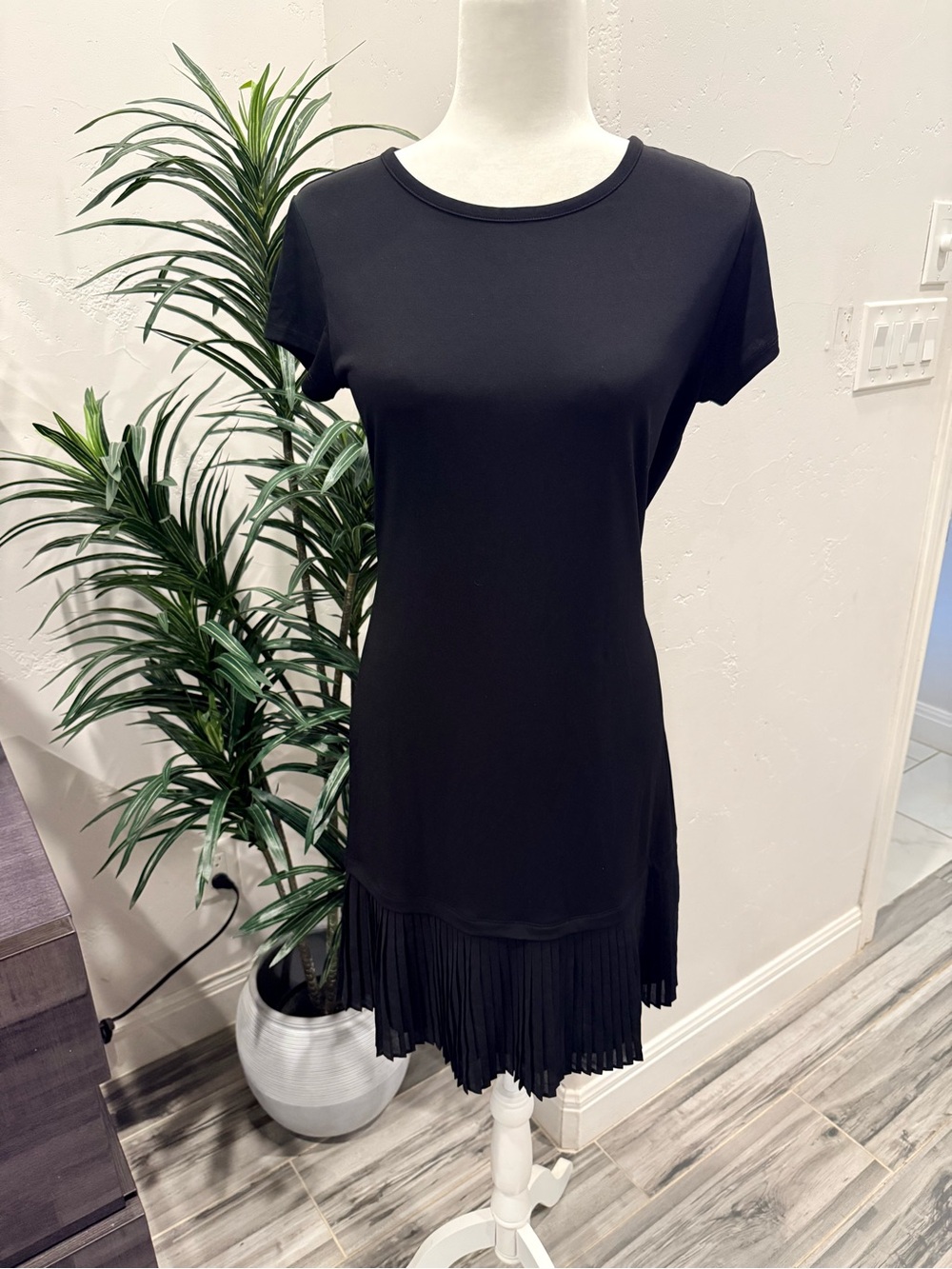 Michael Kors Black Short-Sleeve Fringe-Hem Mini Dress